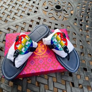 TORY BURCH 7 1/2 Size